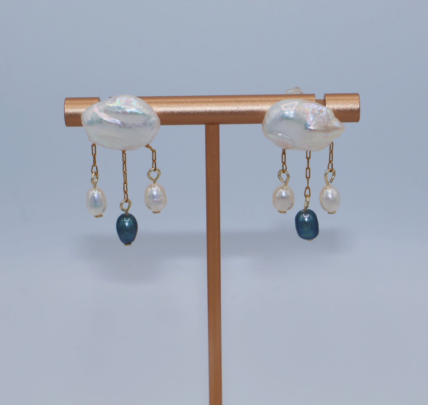 Indra Baroque Pearl Earrings Cloudy Rain Drops