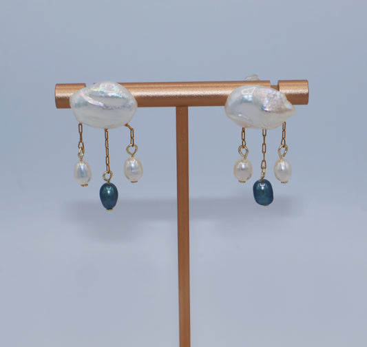 Indra Baroque Pearl Earrings Cloudy Rain Drops
