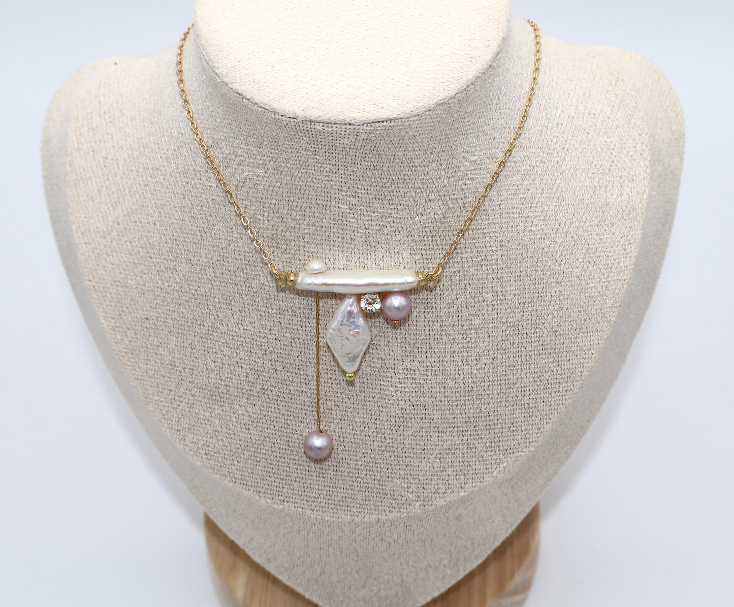 Thea Asymmetrical Pearl Necklace Balance Beam
